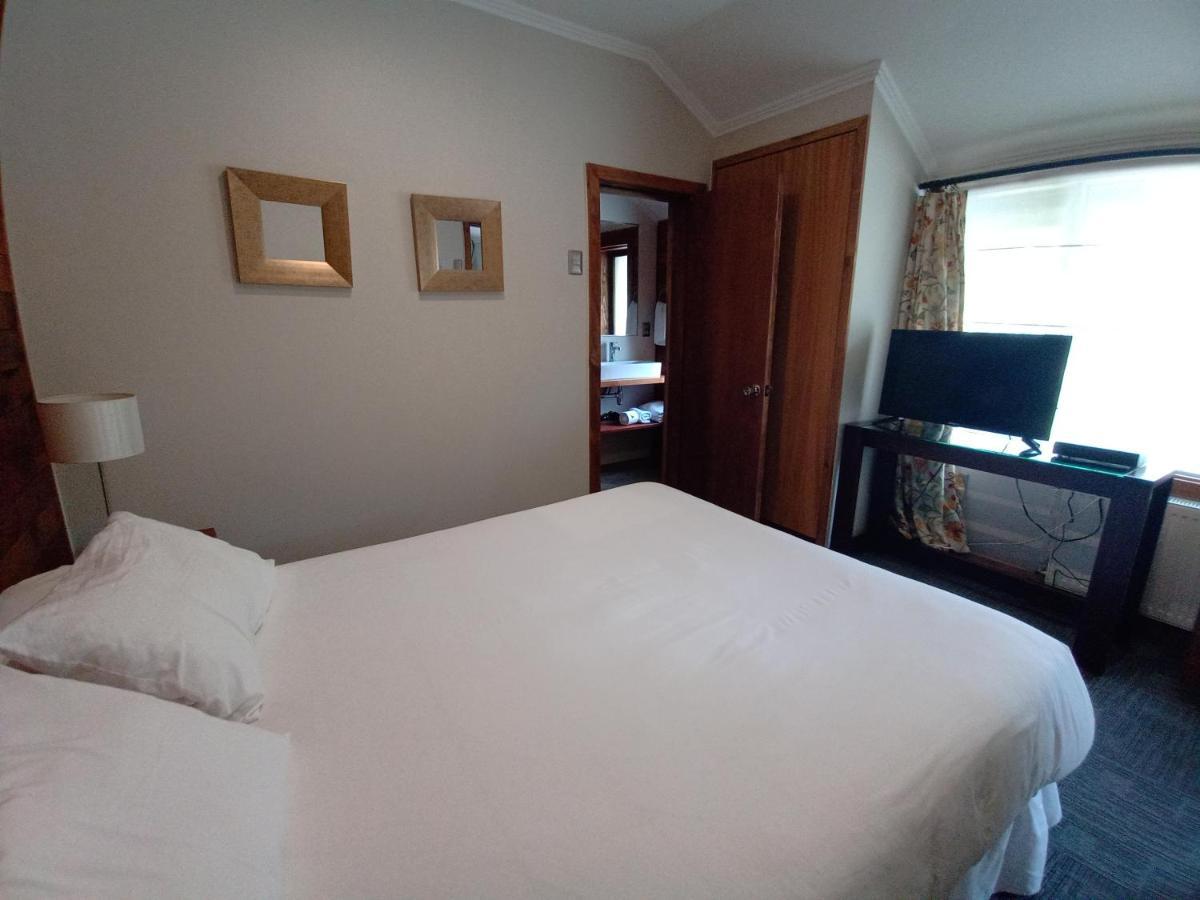 Hotel Y Cabanas El Parque Villarrica Bagian luar foto