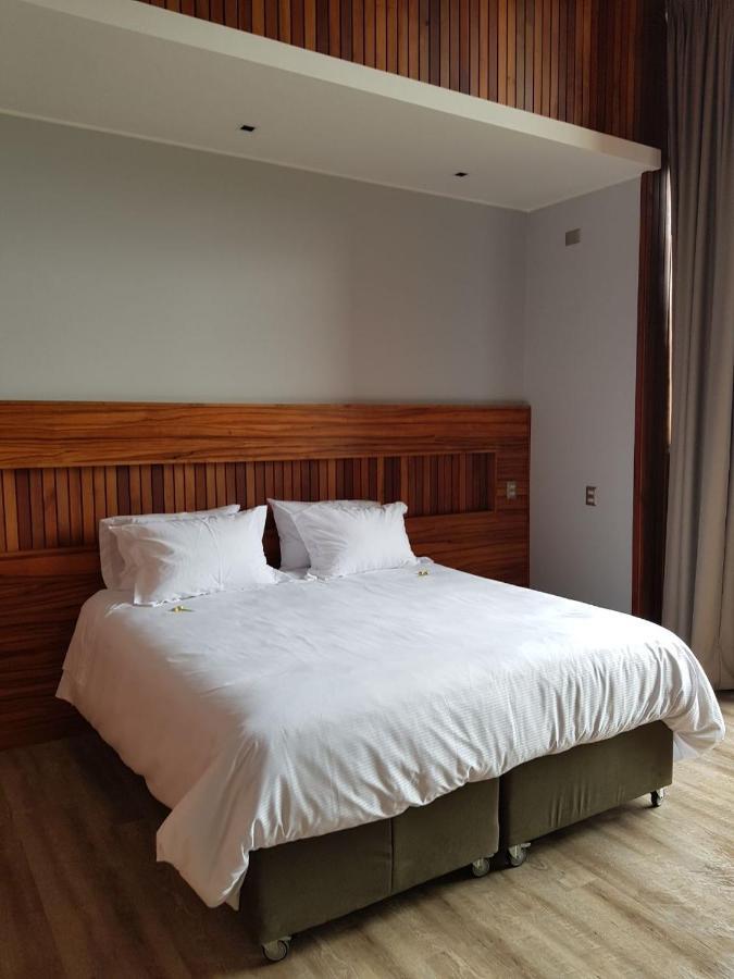Hotel Y Cabanas El Parque Villarrica Bagian luar foto