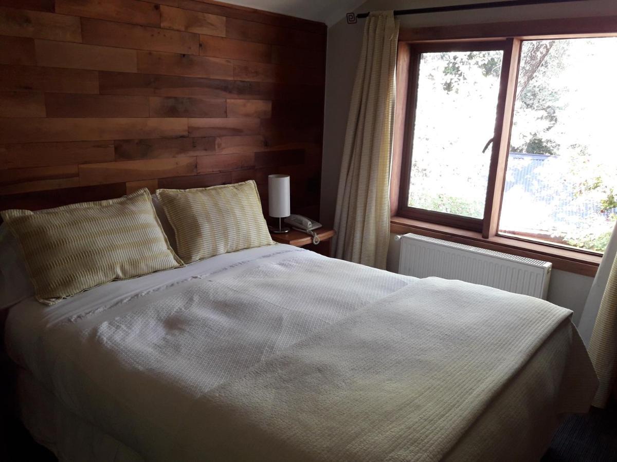 Hotel Y Cabanas El Parque Villarrica Bagian luar foto