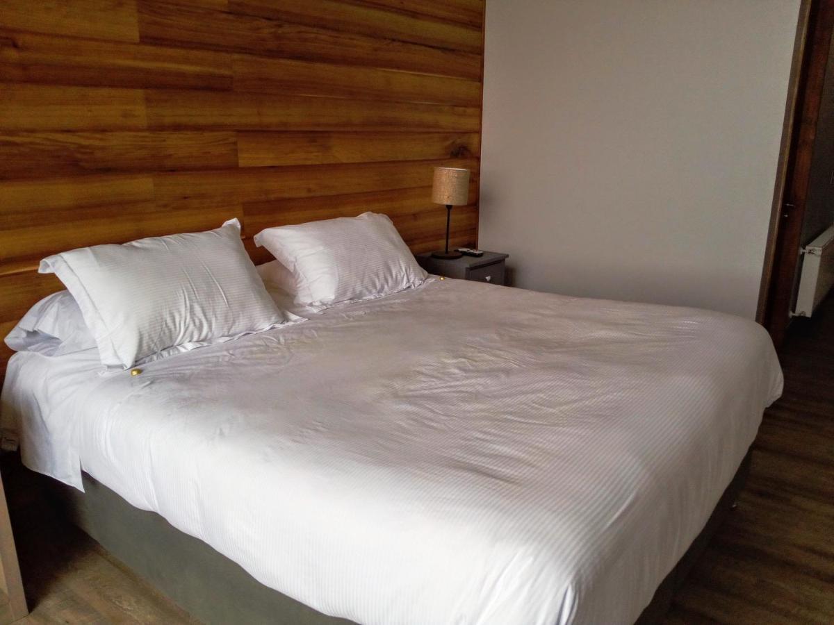 Hotel Y Cabanas El Parque Villarrica Bagian luar foto